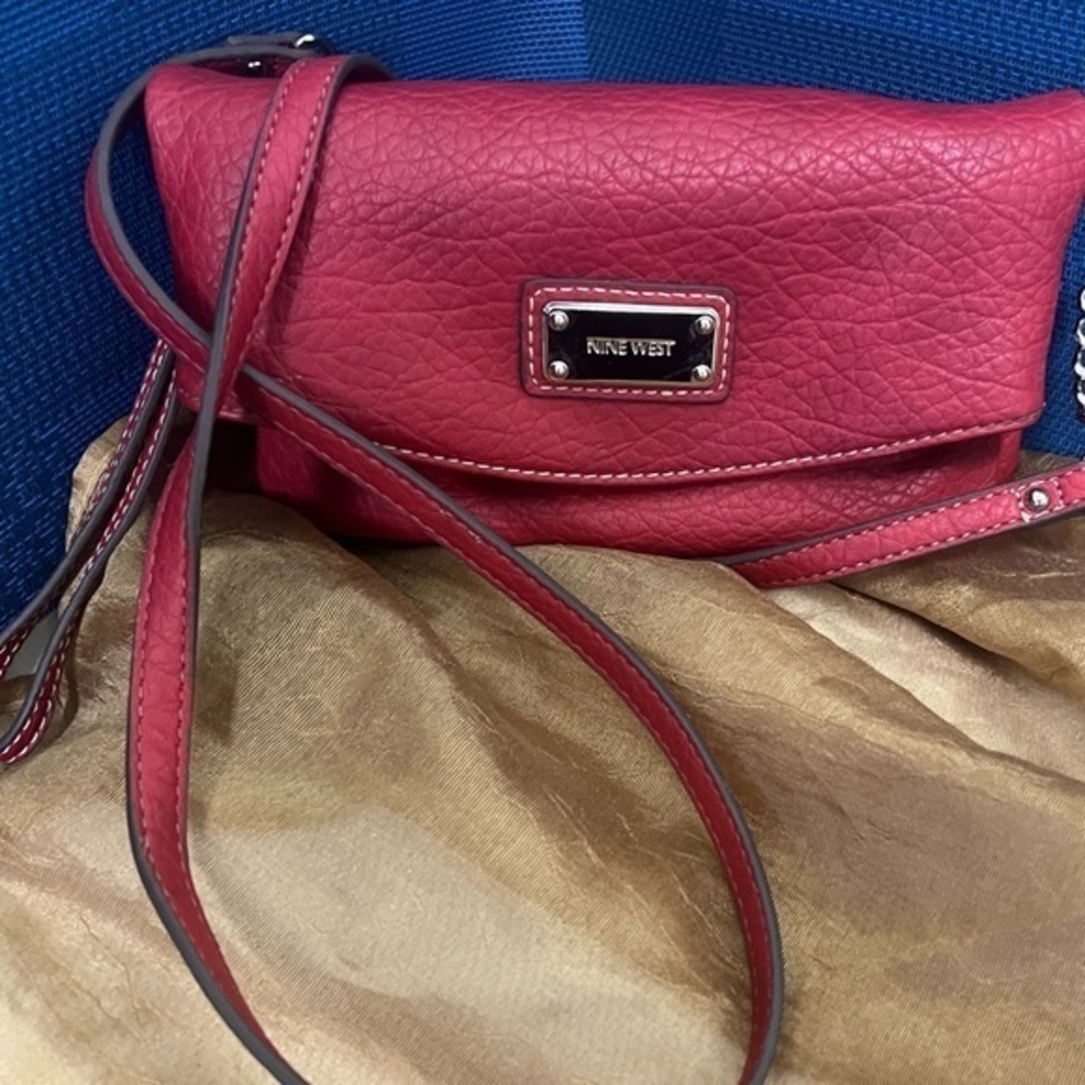 Nine West Bag crossbody wrislet